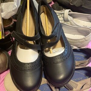 Clark’s Cheyn Lola Mary Jane Flats Size 11M